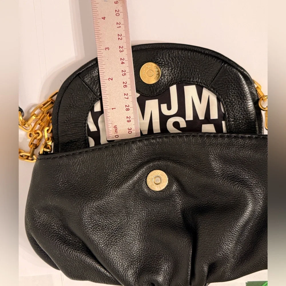 Marc by Marc Jacobs Classic Q Natasha Crossbody w/ Black Pebbled Leather Gold HW - Picture 8 of 16
